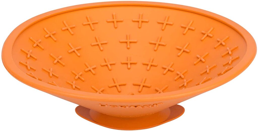 LickiMat Spalsh puzzle food toy for dogs
